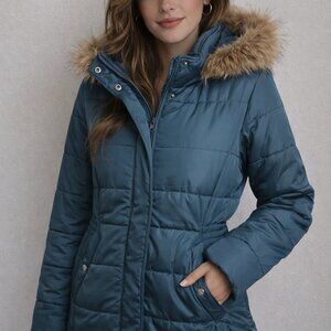Women's Coat W/ Faux Fur Trimmed Detachable Hood Medium Winter Ski Quilted